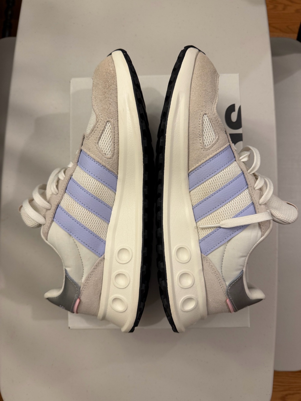 adidas Run 84 shoes - Picture 2 of 6